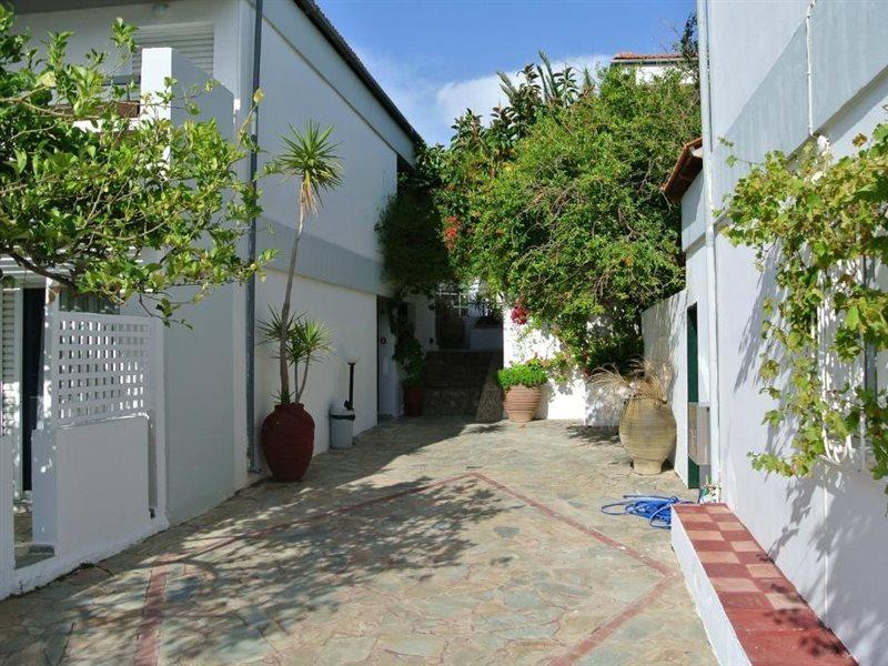 Sunningdale Hotel Agia Galini Buitenkant foto