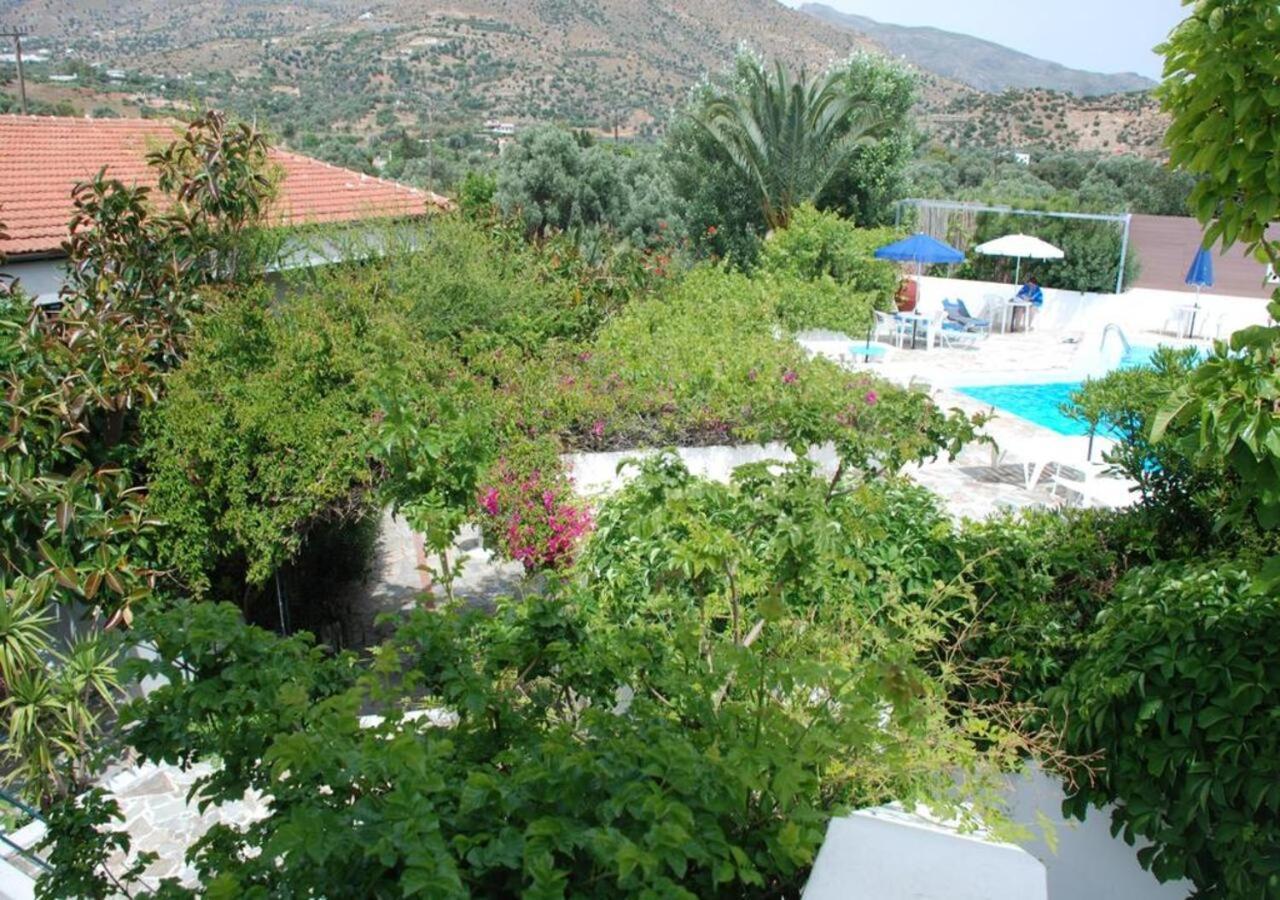 Sunningdale Hotel Agia Galini Buitenkant foto