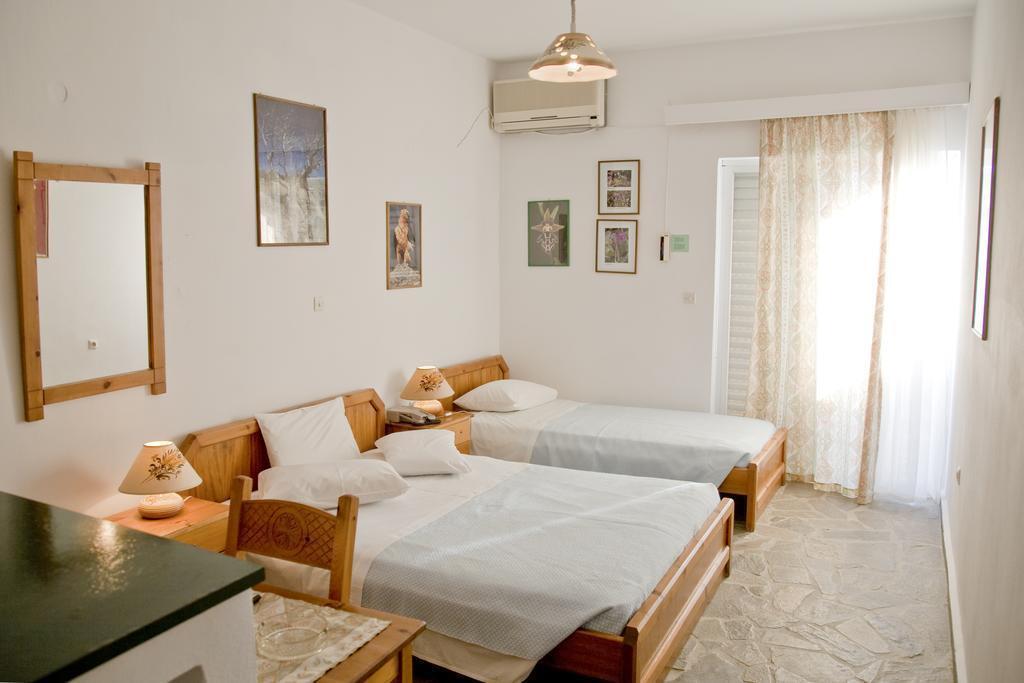 Sunningdale Hotel Agia Galini Buitenkant foto